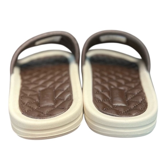 APL Lusso Slide Shoes Quilted Slip On Sandals Men’s Size 10 Chocolate/Pristine - Picture 11 of 16